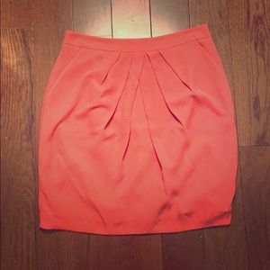 Coral skirt with pockets size M